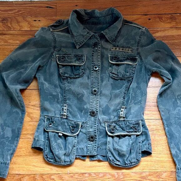 Guess Women’s Small Military Jacket – Olive Green Floral Camo – Cropped Utility - Picture 11 of 16